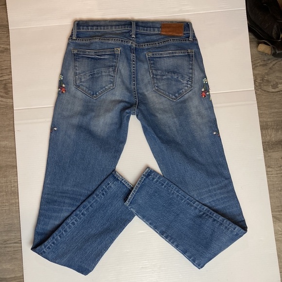 Driftwood Jackie embellished jeans - Picture 7 of 7